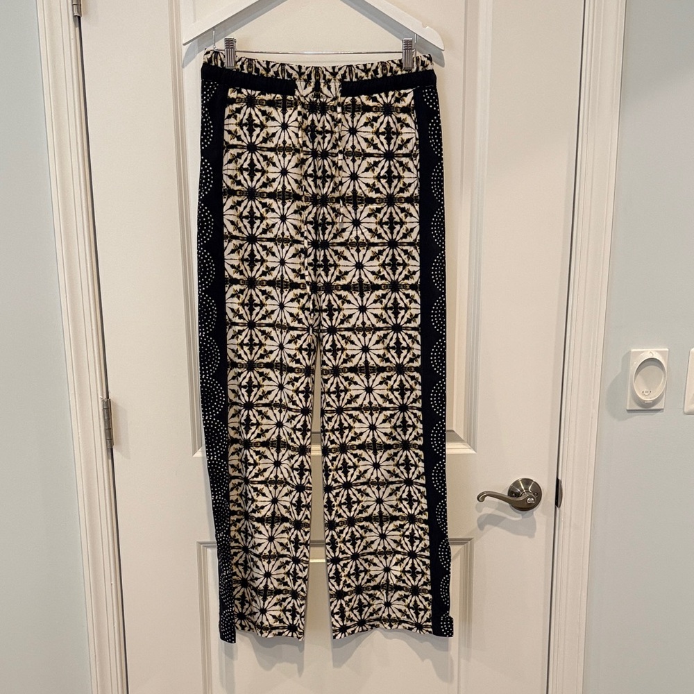 Soft Surroundings Black and Gold Patterned Pants